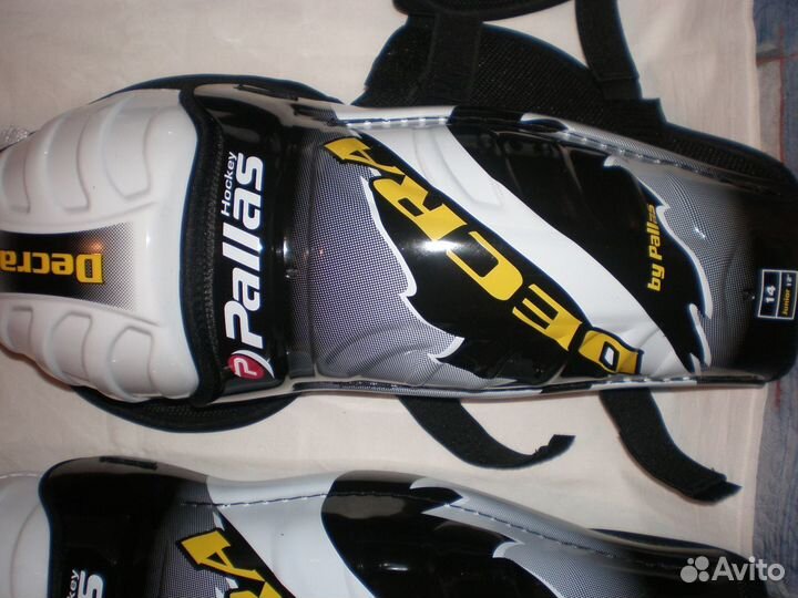 Щитки хоккейные 