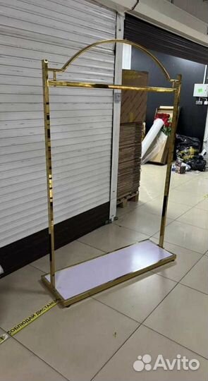 Рейлы, стойки, стеллажи, манекен, рейл для одежды