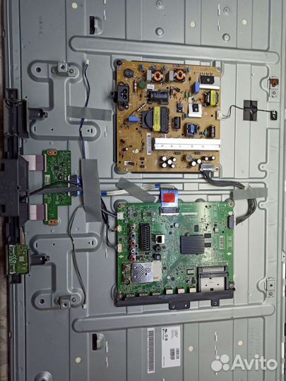 Разбор LG 42LB580V