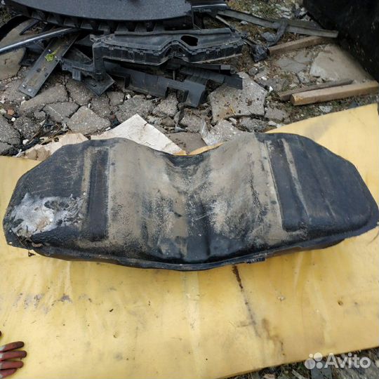 Бак топливный Honda legend