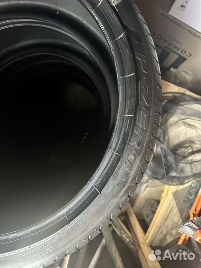 Pirelli P Zero 245/40 R21