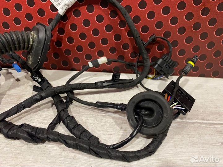 Проводка двери задней левой Bmw 1 F40 B38A15F 2023
