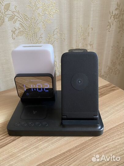 Безпроводная зарядка 3 в 1