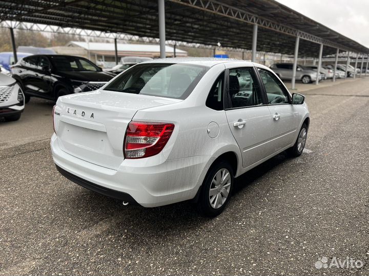 LADA Granta 1.6 МТ, 2023, 100 км
