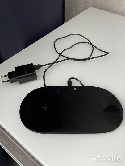 Беспроводное зарядное устройство moonfish