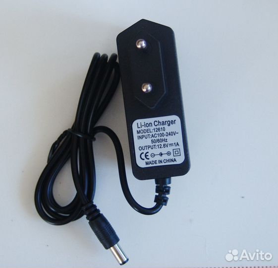 Акб на шуруповерт Hitachi 2-3 А/ч 12в (литий)