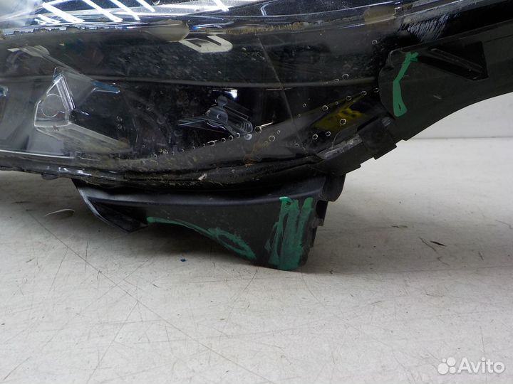 Фара левая Renault Captur/Kaptur