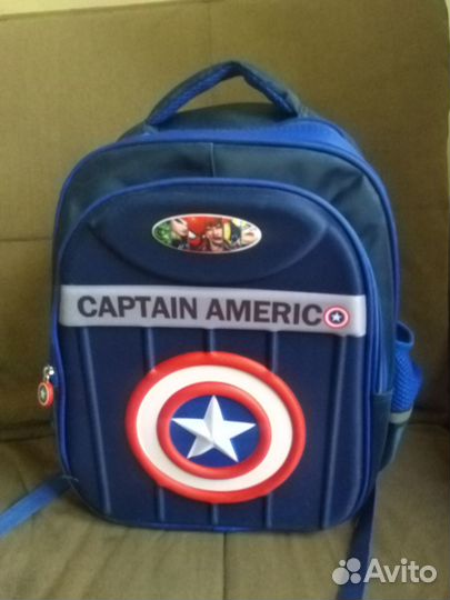 Ранец школьный для мальчика в отличном состояние