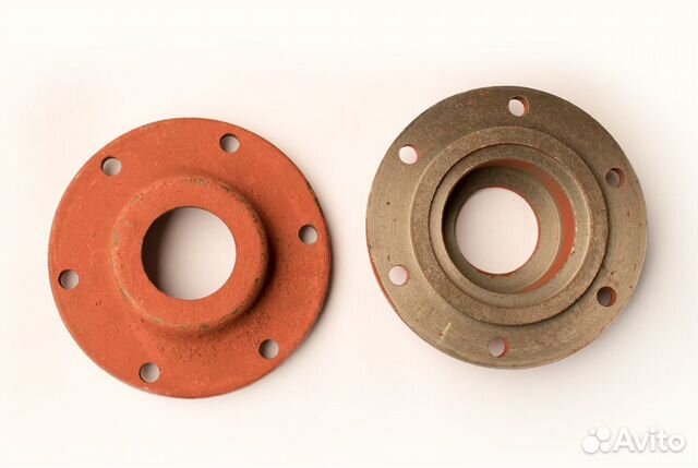 Крышка насоса нж-1 ко-503В-2 0212106 с отверстием