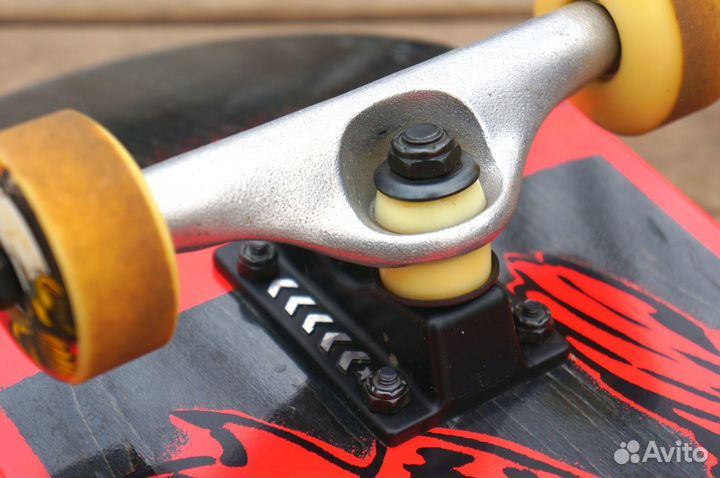 Скейтборд Anti-Hero