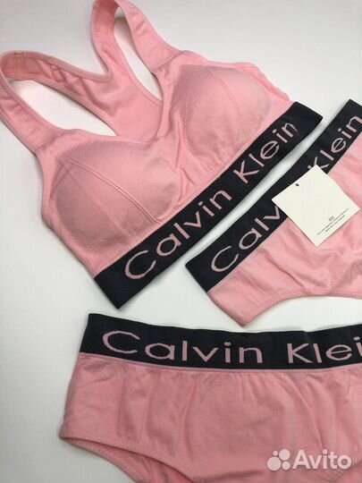 Комплект нижнего белья Calvin Klein топик трусики