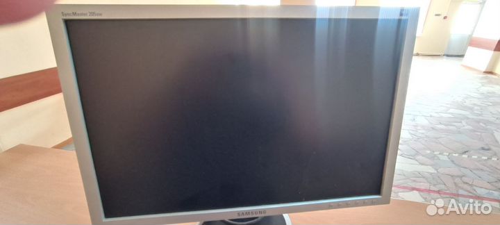 Монитор samsung SyncMaster 205BW