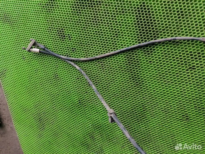 Тросы ручника на Ford Focus II 2005-2011