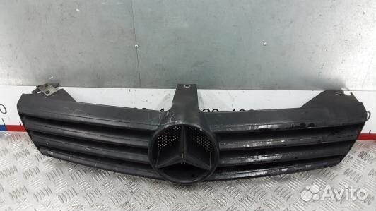 Решетка радиатора mercedes benz CLS C219 (BEA17QF0