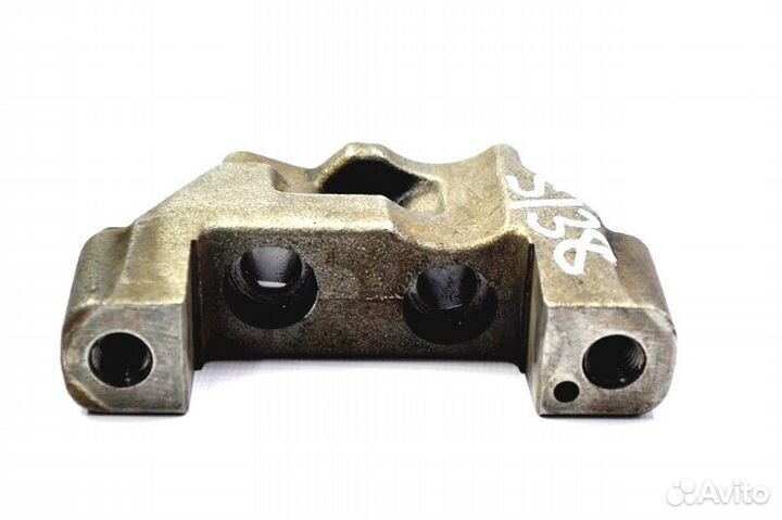 Кронштейн вала коромысла scania 4-series 124 (01.9