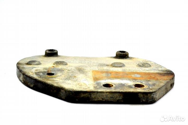 Крышка пневмобаллона ведущего моста, правая scania 3-series 113 (01.88-12.96)