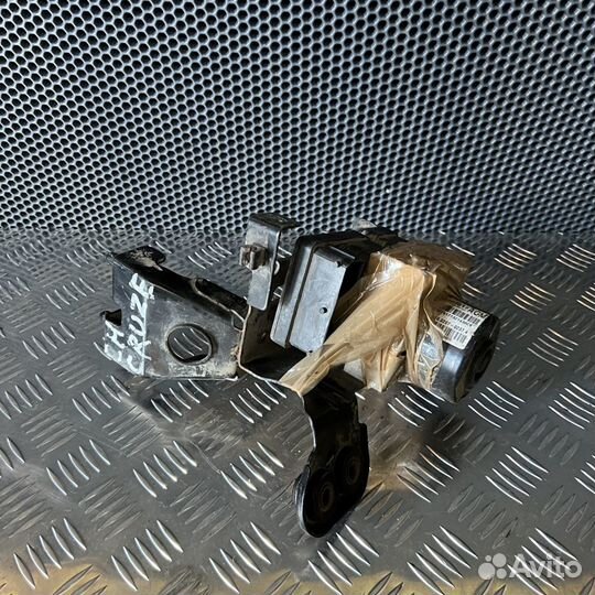 Блок ABS (насос) Chevrolet Cruze