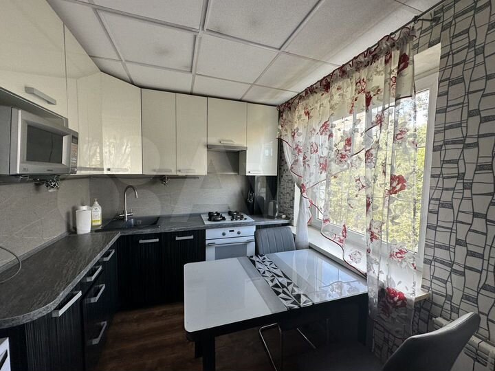 3-к. квартира, 58 м², 4/5 эт.