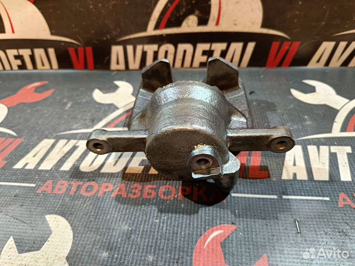 Суппорт передний Volkswagen Polo