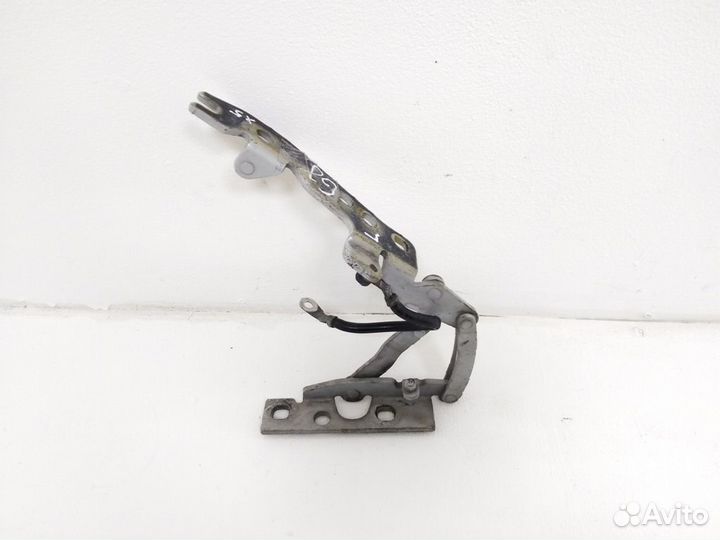 Петля капота левая BMW X5E53