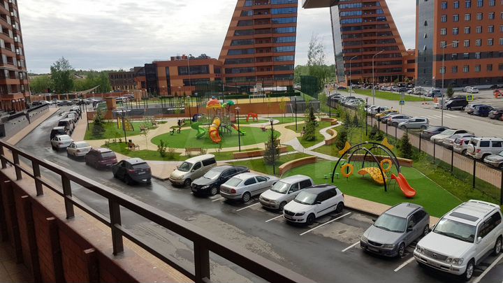 5-к. квартира, 131,3 м², 1/18 эт.