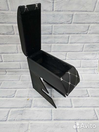 Подлокотник ваз 2108-2115