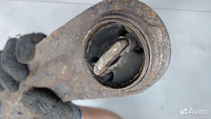 Ступица (кулак, цапфа) Mazda 3 (BK), 2006