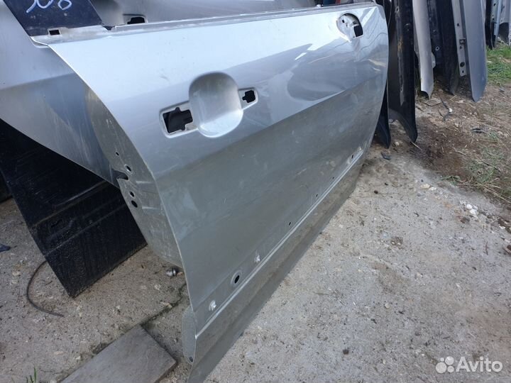 Дверь передняя правая peugeot 308 1 пежо хетчбек