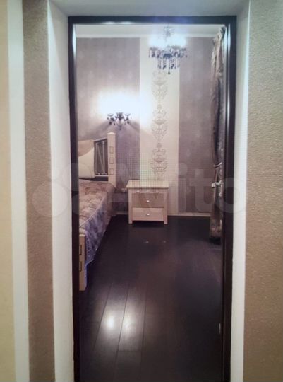 4-к. квартира, 104 м², 1/4 эт.