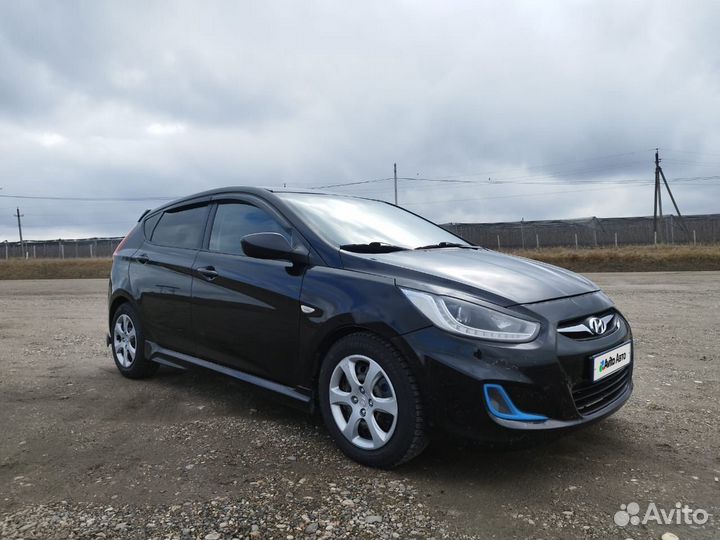 Hyundai Solaris 1.4 AT, 2011, 288 000 км