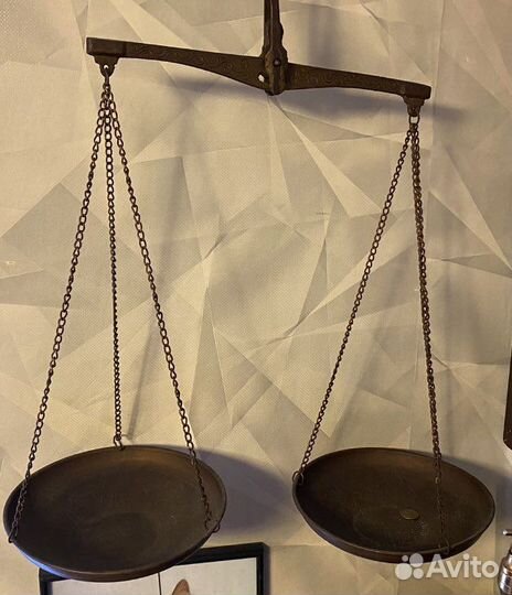 Весы. Интерьер