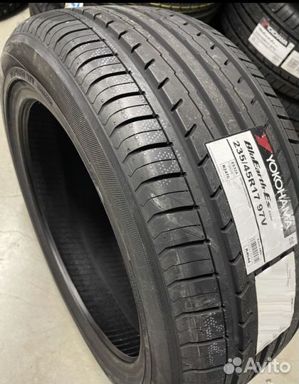 Zeta Alventi 235/45 R17 97Y