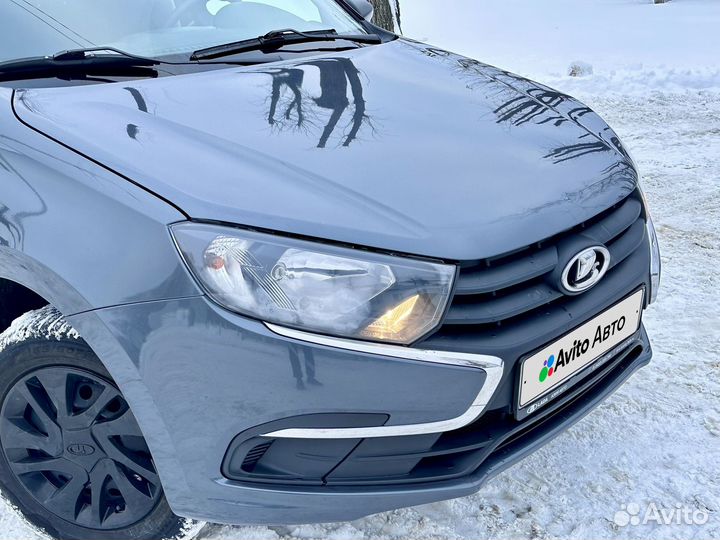 LADA Granta 1.6 МТ, 2019, 130 000 км