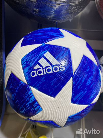 Футбольный мяч adidas, найк, пума, селект