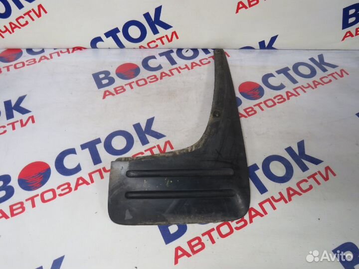 Брызговик Зад Право toyota RAV4 ACA20W, ACA21W, ZC