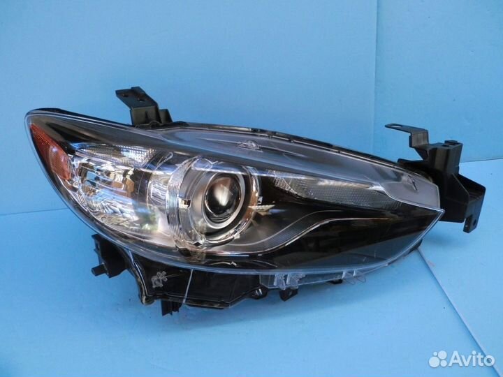 Фара передняя правая Мазда 3 BM 2013