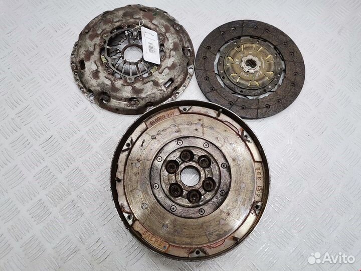 Маховик (демпфер сцепления) для Opel Astra H