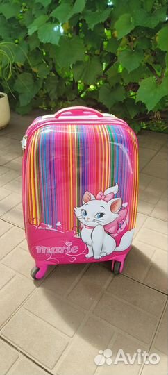 Детский чемодан на колесиках для девочек