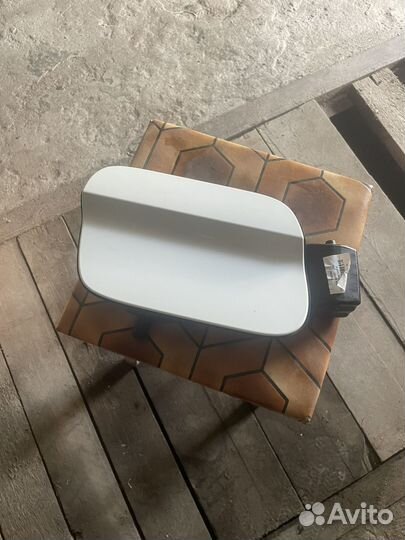 Лючок бензобака Тигуан 2