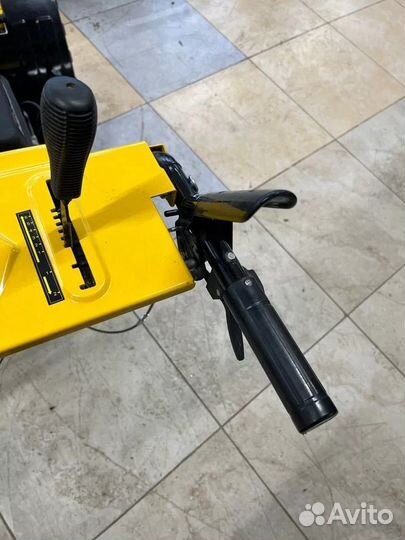 Снегоуборщик Huter Хутер SGC 8100 C гусенич 13 л.с