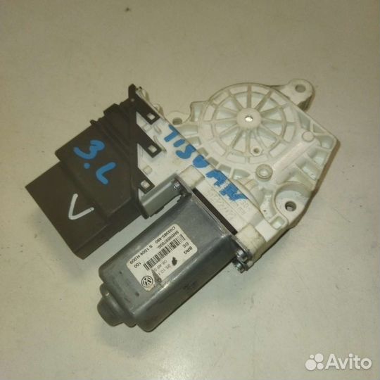 Моторчик задний левый VW Tiguan