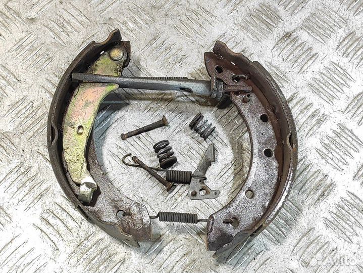 Механизм ручника Renault Logan 2005 2014