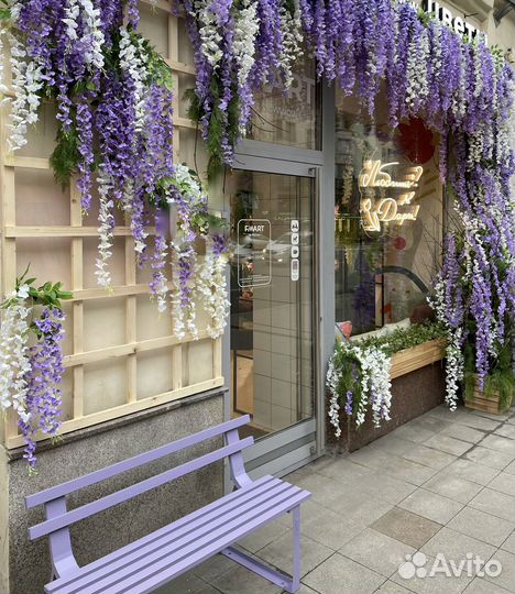 Оформление входных групп, летних веранд и витрин