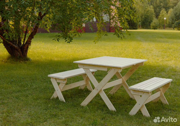 Лавки столы из дерева, туалет, душ