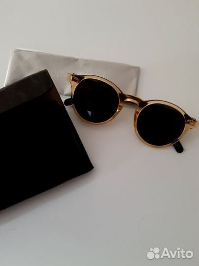 Солнцезащитные очки