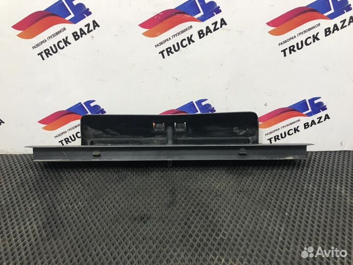 81629300264 Накладка салона кабины верхняя