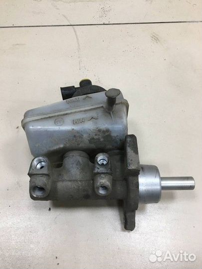 Главный тормозной цилиндр Renault Logan