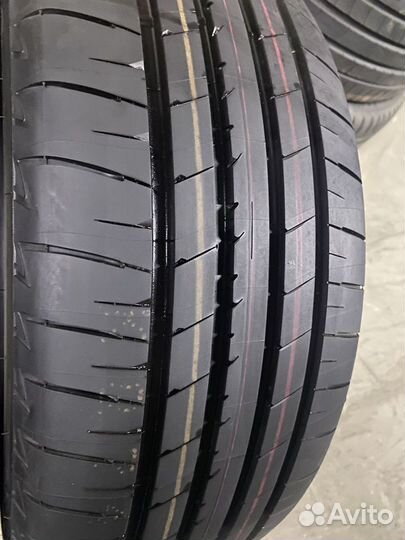 Bridgestone Turanza T005A 215/55 R18