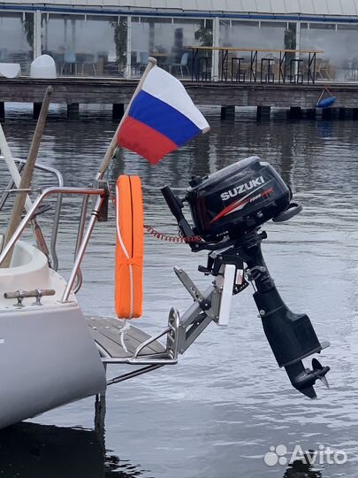 Мотор Suzuki DF6 4 такта с длинной ногой для яхты