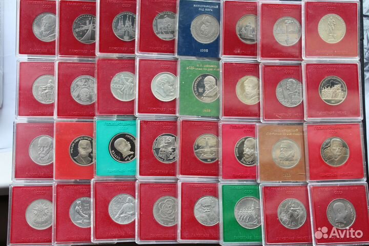 Юбилейка СССР-пруф,ац,UNC в футлярах. оригиналы